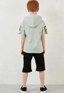 LELA REGULAR FIT T-SHIRT AND SHORTS - Shorts - Green , Niños -LELA Tienda d87ee450b7e44e5786096c4df134fb4b