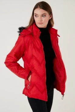 LELA Chaqueta De Invierno - Red , Mujer -LELA Tienda e5ac66e8c212491c88aa47dab730f59b