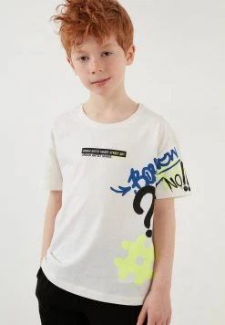 LELA REGULAR FIT T-SHIRT AND SHORTS - Shorts - White , Niños -LELA Tienda e82202915255498aaa94a8e5362cc65f