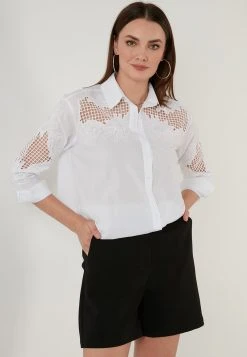 LELA REGULAR FIT - Camisa - White , Mujer 7 LELA REGULAR FIT - Camisa - White , Mujer -LELA Tienda ea56ce3e834746c7b6af206135a2d511
