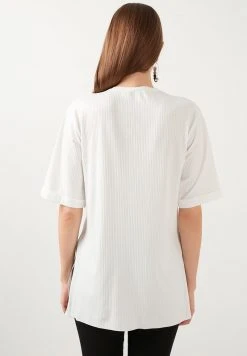 LELA OVERSIZE CREW NECK SLIT DETAILED - Blusa - Ecru , Mujer -LELA Tienda f402a28cf3854555afb623f56b7e12dc