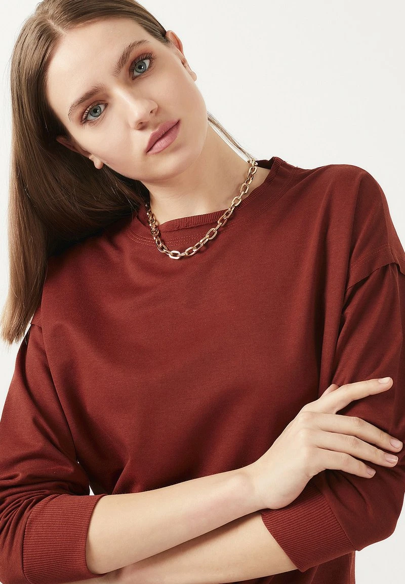 LELA SLIM FIT - Sudadera - Brick Red , Mujer 3 LELA SLIM FIT - Sudadera - Brick Red , Mujer - Imagen 3