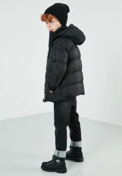 LELA Chaqueta De Invierno - Black, Niños -LELA Tienda fddb98a32582445e837c46704a27b877