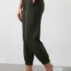 LELA Pantalones Deportivos - Khaki , Mujer