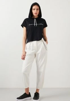 LELA Jersey Con Capucha - Black , Mujer 11 LELA Jersey Con Capucha - Black , Mujer -LELA Tienda ff972feb231240d9bcc024a6a719e773